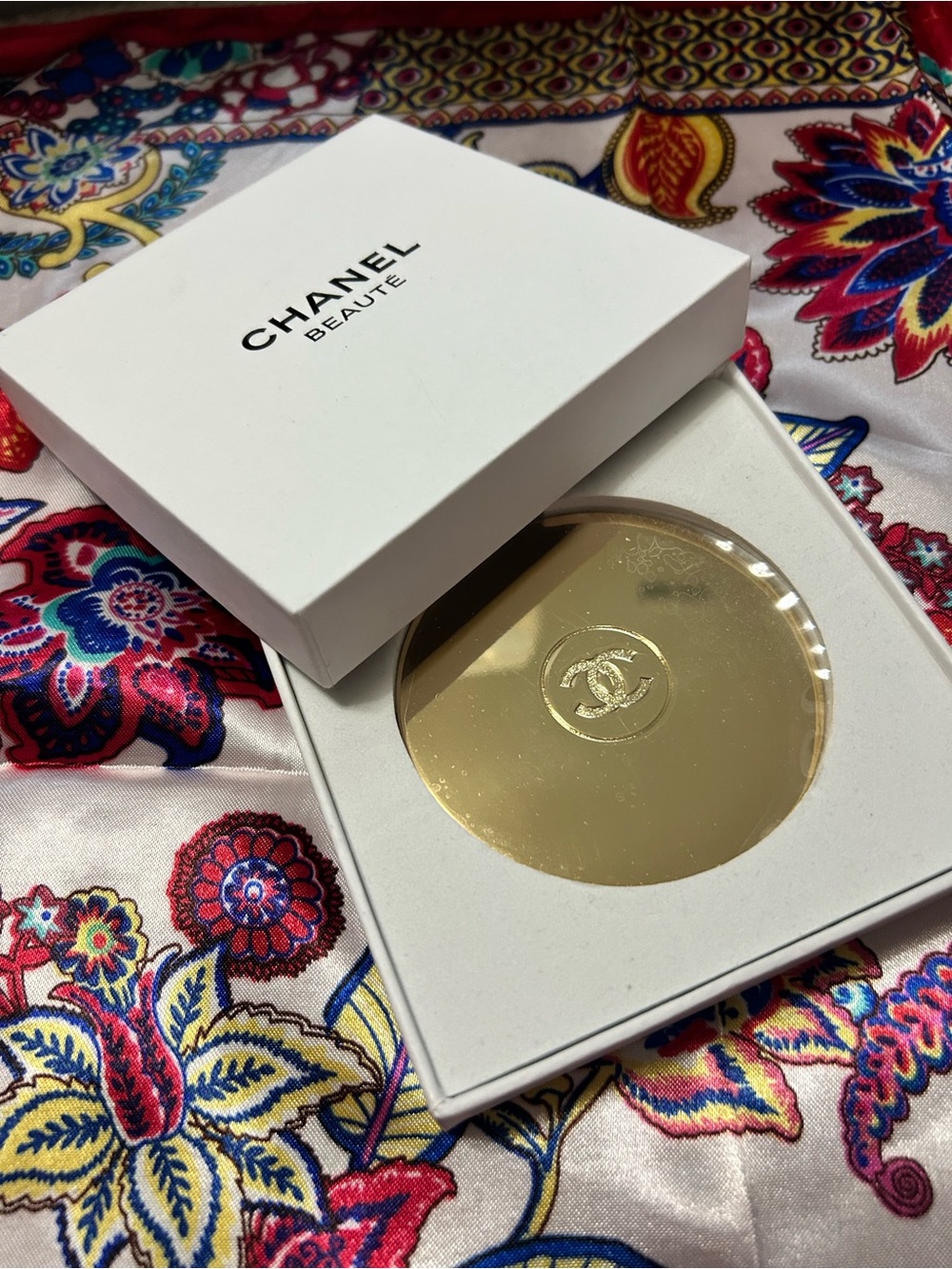 CHANEL Gold Round Compact Mirror with Interlocking CC